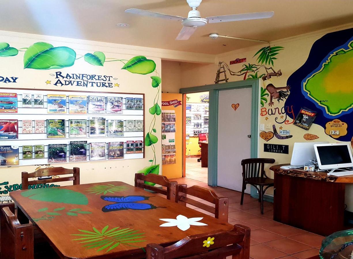 Tropic Days Boutique Hostel 케언스 외부 사진