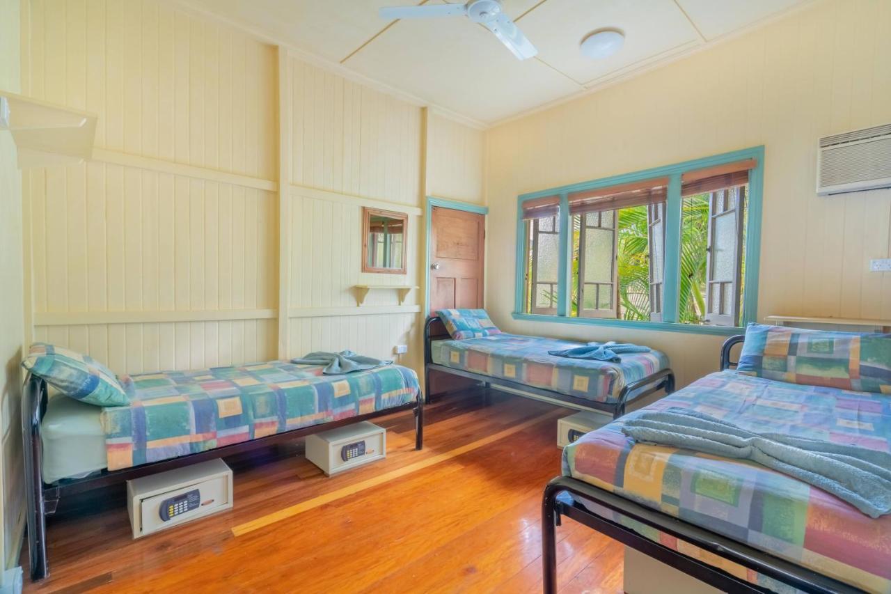 Tropic Days Boutique Hostel 케언스 외부 사진