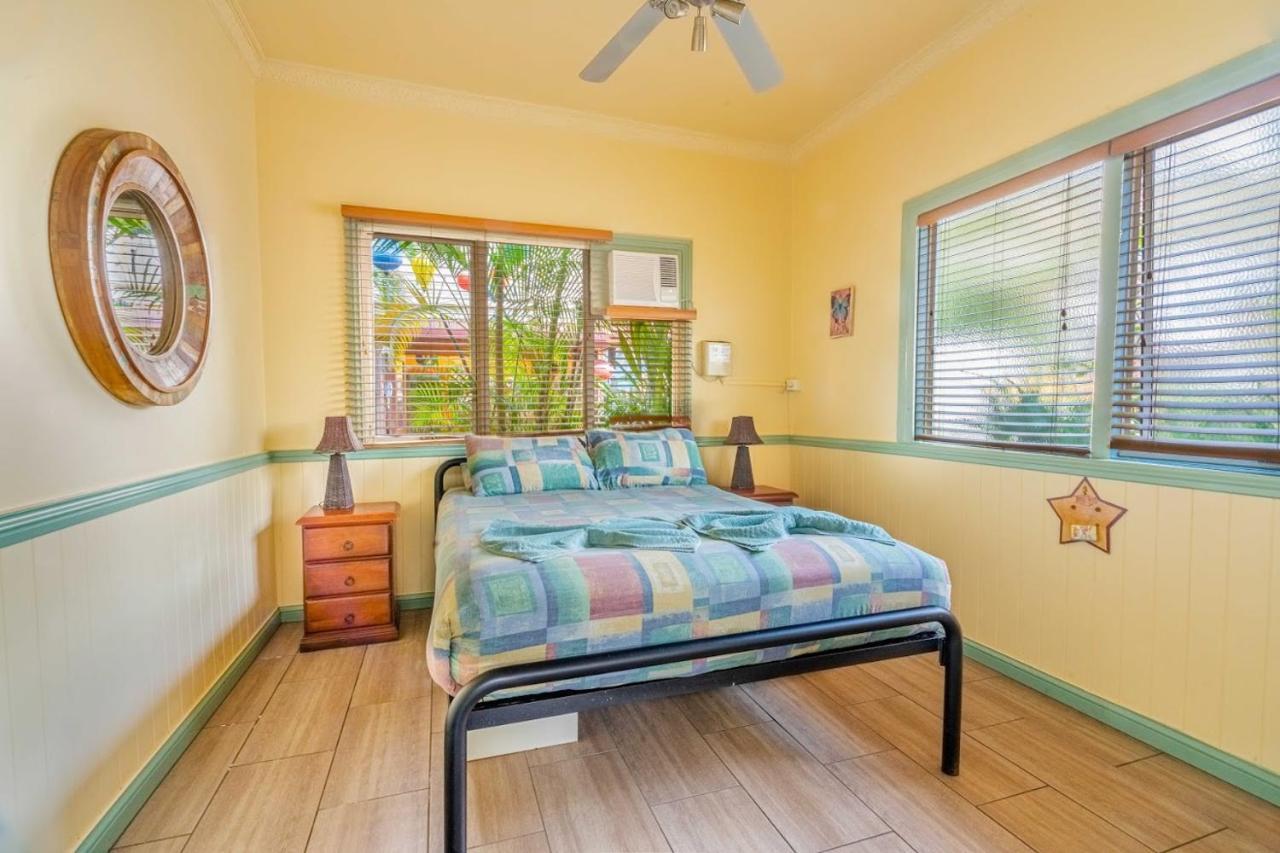 Tropic Days Boutique Hostel 케언스 외부 사진