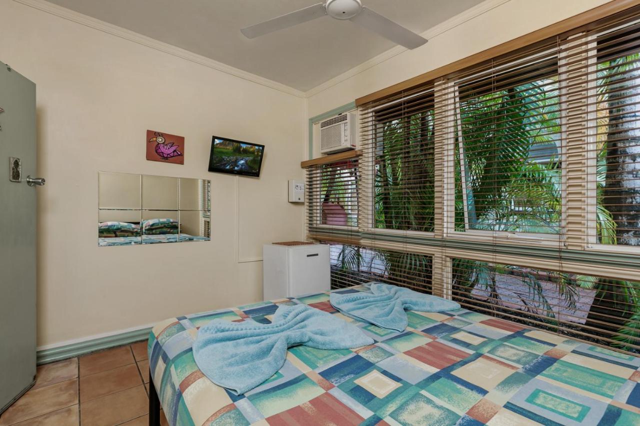 Tropic Days Boutique Hostel 케언스 외부 사진